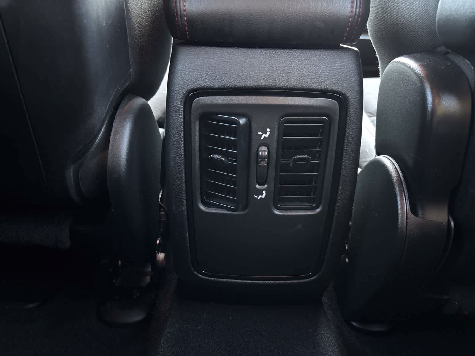 Used 2025 Dodge Durango GT RWD image 20