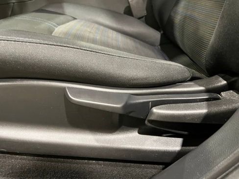 Used 2022 Nissan Leaf S image 34