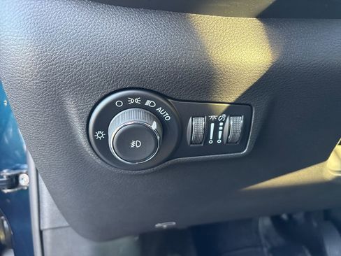 New 2026 Jeep Compass Latitude image 14