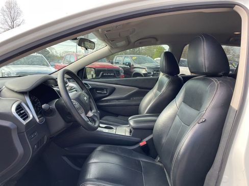 Used 2017 Nissan Murano S image 10
