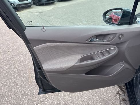 Used 2017 Chevrolet Cruze LT w/ Convenience Package image 15