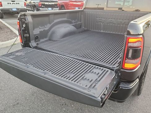 Used 2022 RAM 1500 Laramie image 8