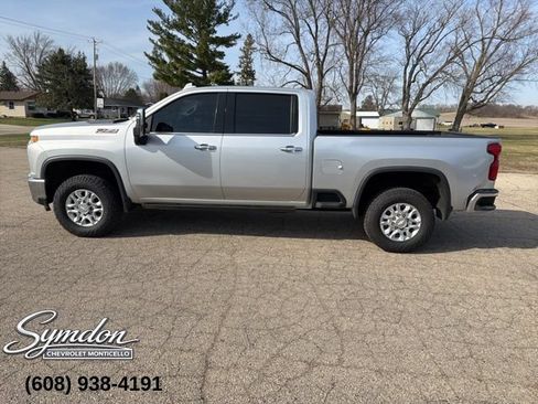 Used 2020 Chevrolet Silverado 2500 LTZ w/ LTZ Convenience Package AWD/4WD image 7