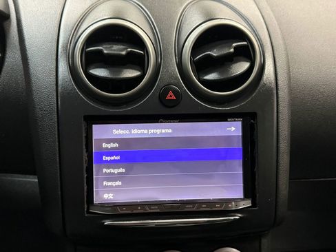 Used 2011 Nissan Rogue SV image 31