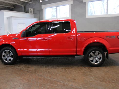 Used 2019 Ford F150 XLT w/ Equipment Group 302A Luxury image 10