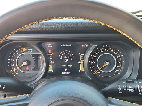 Used 2024 Jeep Wrangler Willys image 18