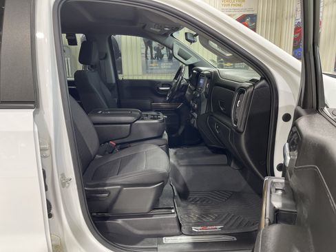 Used 2020 Chevrolet Silverado 1500 LT w/ Convenience Package AWD/4WD image 19