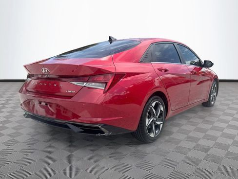 Used 2022 Hyundai Elantra Limited FWD image 6