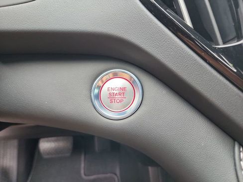 Used 2025 Acura RDX SH-AWD image 16