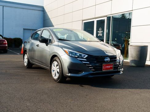 New 2025 Nissan Versa S image 27