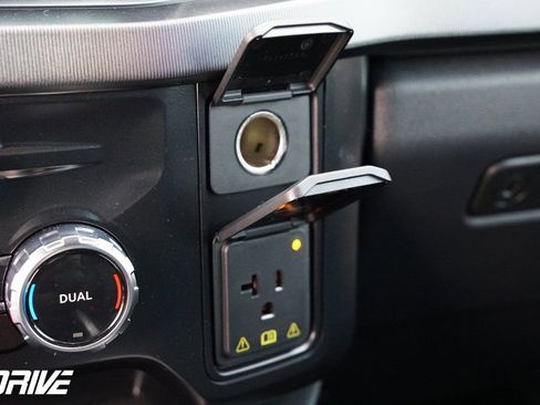 Used 2024 Ford F350 Platinum image 31