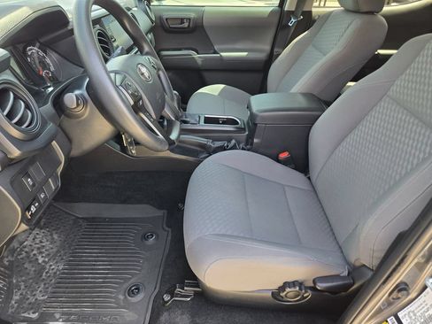 Used 2023 Toyota Tacoma SR AWD/4WD image 16