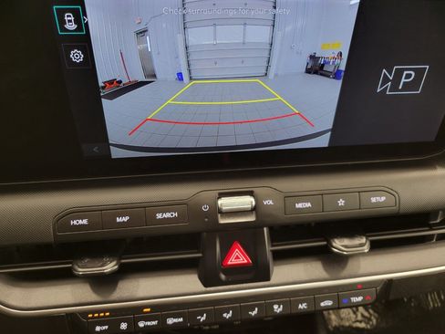 Used 2025 Kia K4 FWD image 14