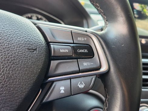 Used 2018 Honda Accord EX-L image 24