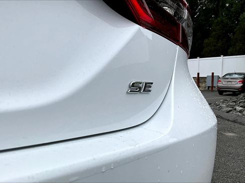 Used 2023 Toyota Camry SE image 28