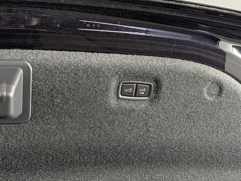 New 2026 Porsche Taycan image 18