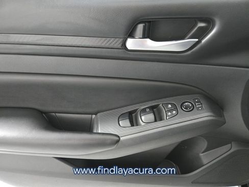 Used 2022 Nissan Altima 2.5 S FWD image 19