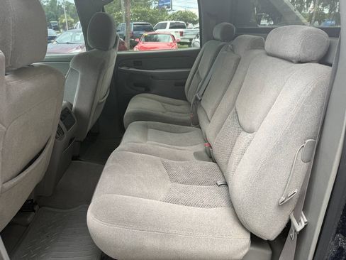 Used 2006 Chevrolet Avalanche Z71 w/ Sun And Sound Package AWD/4WD image 11