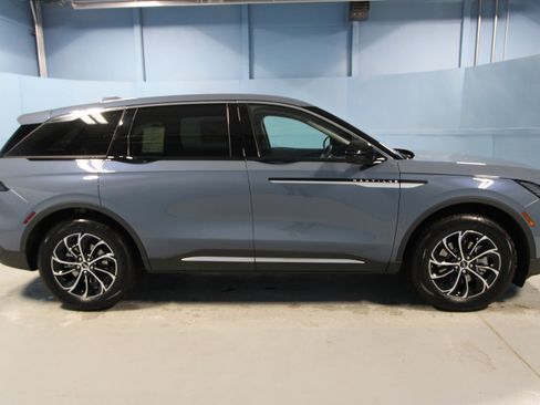 New 2026 Lincoln Nautilus Premier image 36