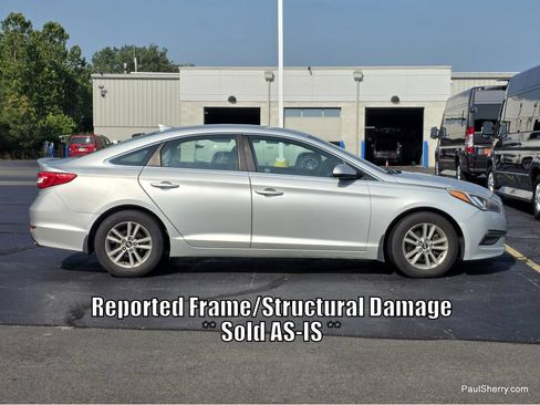 Used 2015 Hyundai Sonata SE w/ Option Group 09 FWD image 3
