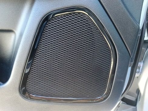 Used 2024 Jeep Compass Limited image 13