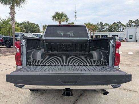 Used 2025 Chevrolet Silverado 2500 LT w/ Convenience Package AWD/4WD image 12