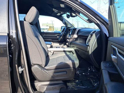 Used 2022 RAM 1500 Big Horn w/ Night Edition RWD image 18