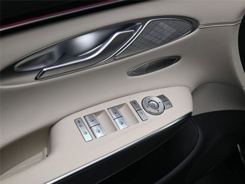 New 2026 Genesis GV70 2.5T Select image 8