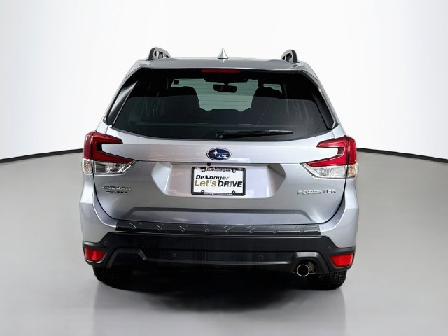 Used 2023 Subaru Forester Limited AWD/4WD image 8
