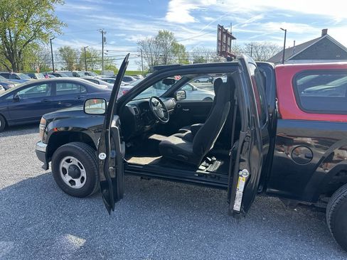 Used 2010 GMC Canyon W/T AWD/4WD image 13