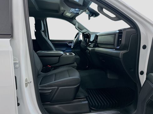 Used 2023 Chevrolet Silverado 1500 LT AWD/4WD image 32