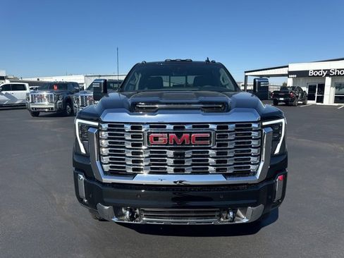 New 2025 GMC Sierra 3500 Denali w/ Denali Reserve Package image 5