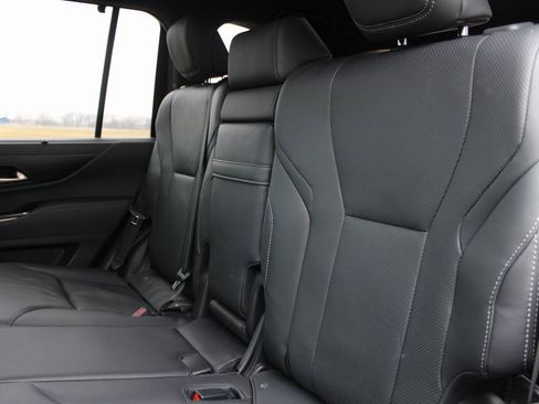 Used 2023 Lexus LX 600 4WD w/ Luxury Package image 26