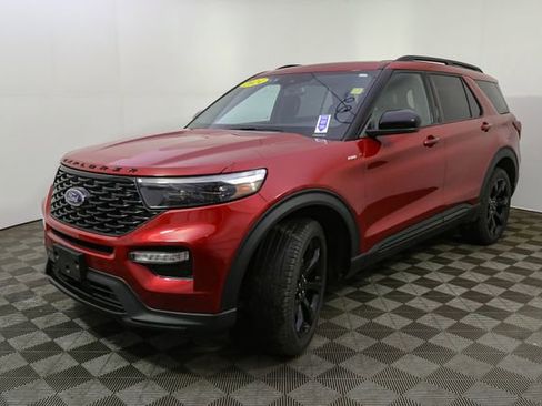 Used 2024 Ford Explorer ST-Line w/ Class IV Trailer Tow Package image 5