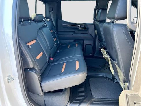 Used 2022 GMC Sierra 1500 AT4 w/ AT4 Preferred Package AWD/4WD image 34