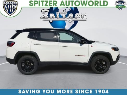 Used 2023 Jeep Compass Trailhawk AWD/4WD image 10