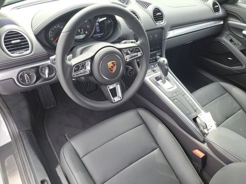 Used 2024 Porsche 718 Cayman image 13