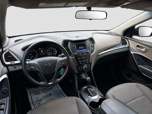 Used 2018 Hyundai Santa Fe Sport image 23