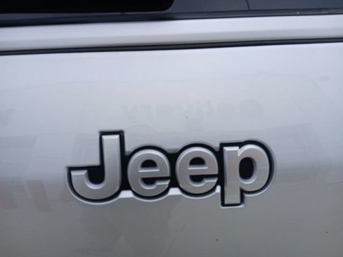 New 2026 Jeep Grand Cherokee L Summit w/ Advanced Protech Group IV AWD/4WD image 40