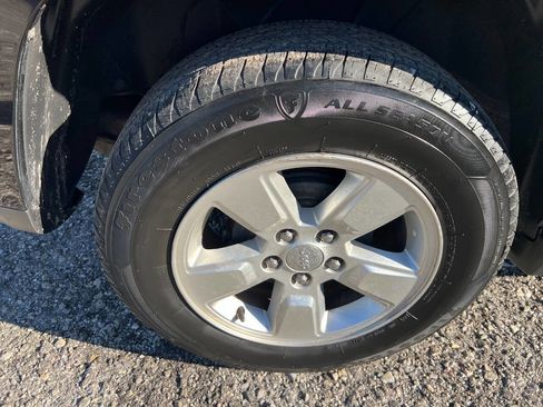 Used 2016 Jeep Compass Sport w/ Power Value Group image 19