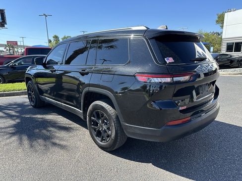 Used 2025 Jeep Grand Cherokee L Altitude image 4