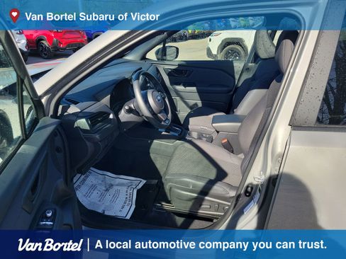 Certified 2025 Subaru Forester Premium AWD/4WD image 13