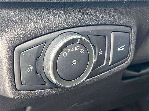 Used 2017 Lincoln MKC Reserve image 17