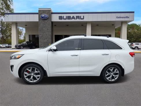 Used 2017 Kia Sorento SX image 3