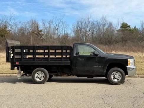 Used 2009 Chevrolet Silverado 2500 W/T RWD image 3