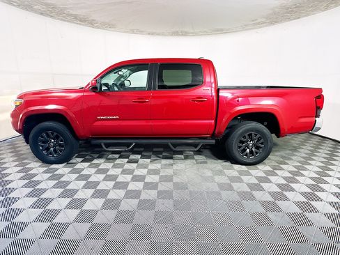 Used 2022 Toyota Tacoma SR5 RWD image 6