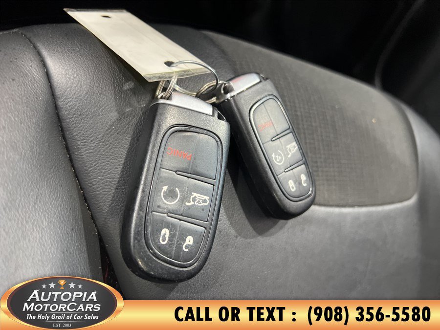 Used 2018 Jeep Cherokee Trailhawk AWD/4WD image 48
