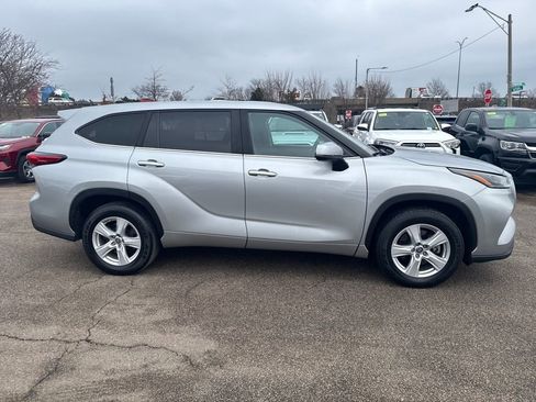 Used 2023 Toyota Highlander LE image 10