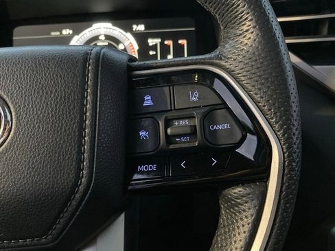 Used 2024 Toyota Tundra Limited image 18