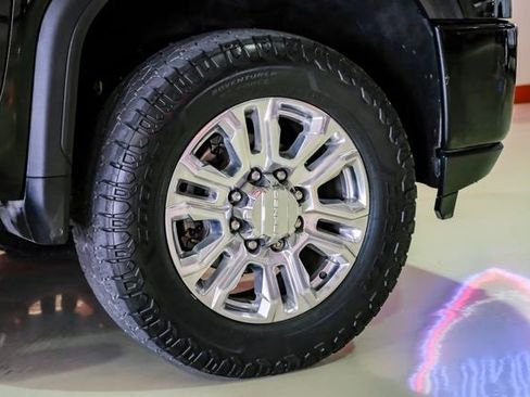 Used 2022 GMC Sierra 2500 Denali image 51